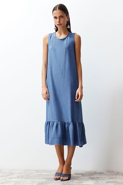 Trendyol Collection Indigo Straight Cut Sleeveless Crew Neck Midi Aerobin Woven Dress TWOSS24EL00519