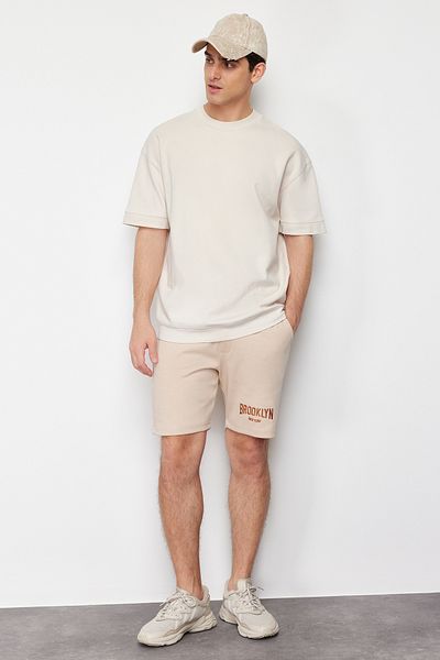 Trendyol Collection Brooklyn-City Embroidered Regular Cut σορτς Tok - Ελαστική μέση, TMNSS24SR00025