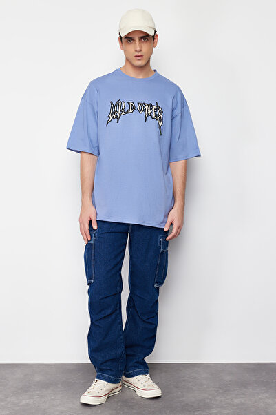 Trendyol Collection Oversize modré tričko z vyšívané látky - 100% bavlna TMNSS24TS00101