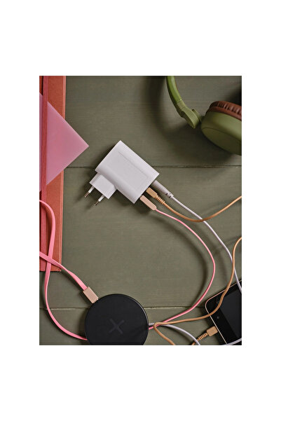 IKEA USB girişli şarj aleti, beyaz