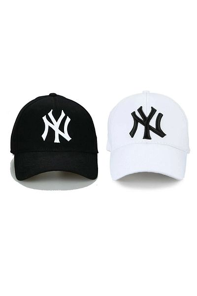 MinaCarin Ny New York Unisex Set of 2 Hats White And Black