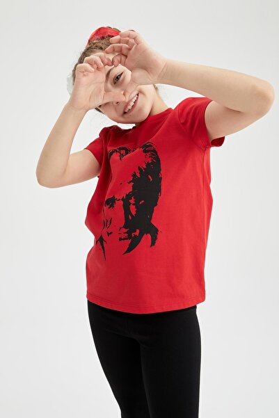 DeFacto Kız Çocuk Atatürk Baskılı Kısa Kollu Kırmızı Tişört W9496a622sm