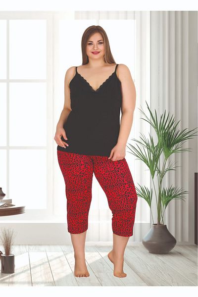 Temporium Women's Plus Size Collar Lace Detailed Patterned Rope Strap Capri Pajama Set