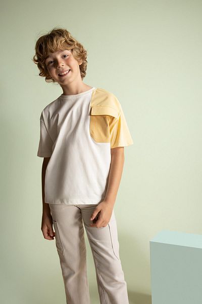 DeFacto Boys' Oversize Fit Crew Neck Short Sleeve T-Shirt Z3175a623hs