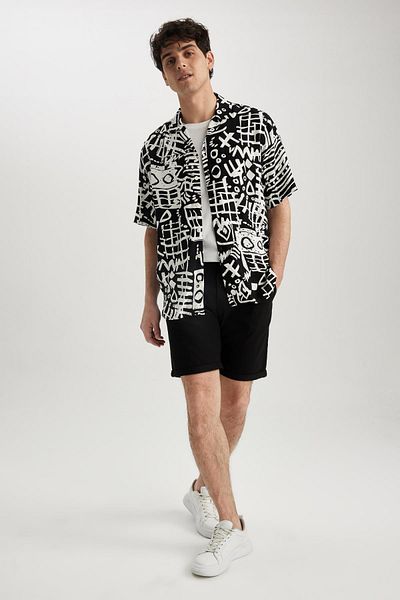 DeFacto Relax Fit Apache Collar Patterned Short Sleeve Shirt Z6026az23sm