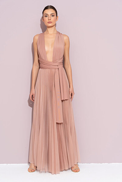 Kikiriki Ψηλόμεση, μακριά διάφανη φούστα. Όλα είναι πλισέ και η μέση είναι ελαστική.