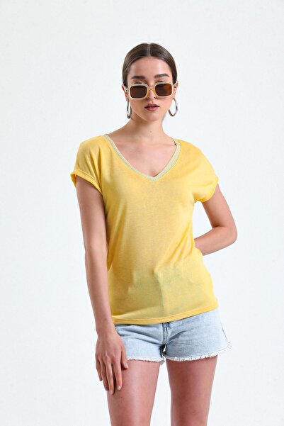 Miss Murem V-Neck Glitter Blouse-yellow