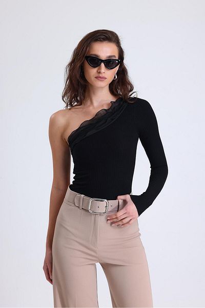 Miss Murem Single Shoulder Tulle Detailed Blouse-Black