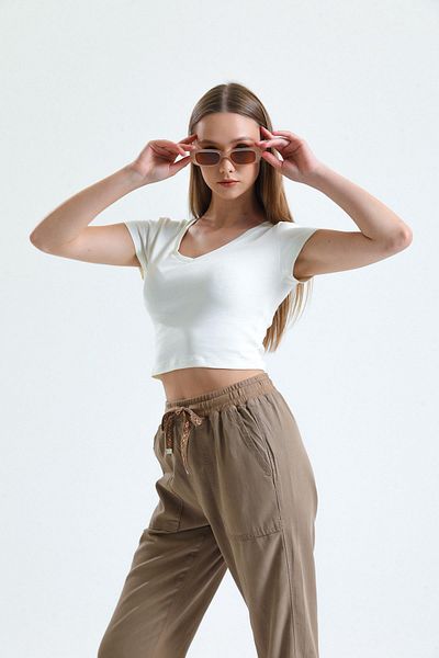 Miss Murem WhiTe V-neck Camisole T-Shirt
