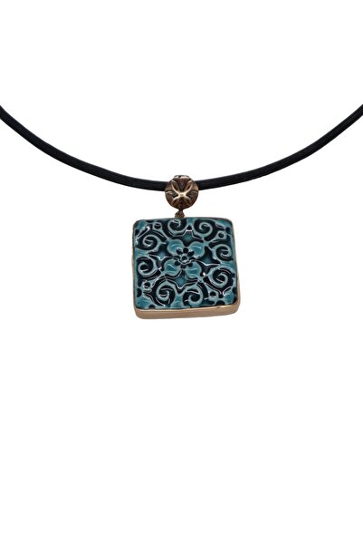 Hedea قلادة نسائية برونزية عاكسة للضوء