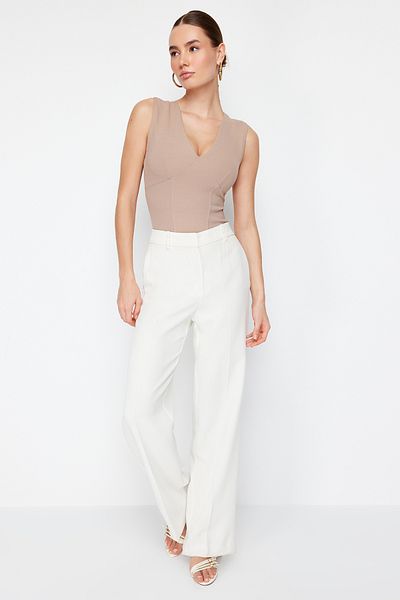 Trendyol Collection Боді з норки з V-подібним вирізом TWOSS24BD00007