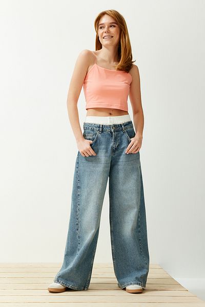 Trendyol Collection Tricot cu bretele spaghetti din bumbac somon, crop stretch, tricotat TWOSS20AL0006