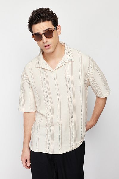 Trendyol Collection Напівпальто в смужку екрю Regular Fit Gomlek TMNSS24GO00045