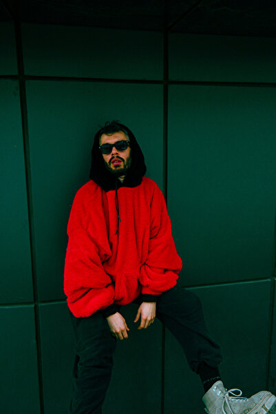 melongeneco Kırmızı renkli siyah kapüşonlu oversıze kanguru cepli modern sweatshirt welsoft kumaş