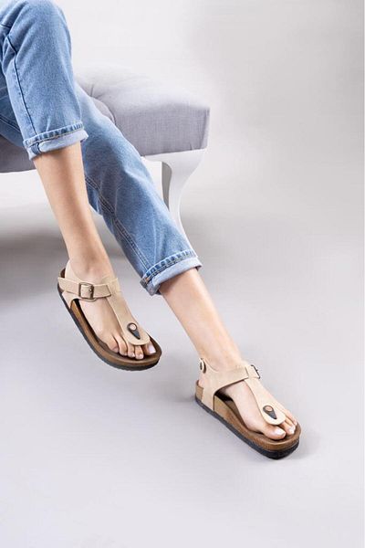 Getcho Larindo Beige Wildleder-Flip-Flops-Sandalen