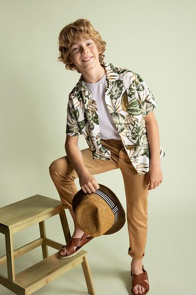 DeFacto Boy's Oversize Father's Day Viscose Short Sleeve Shirt Z3154a623hs