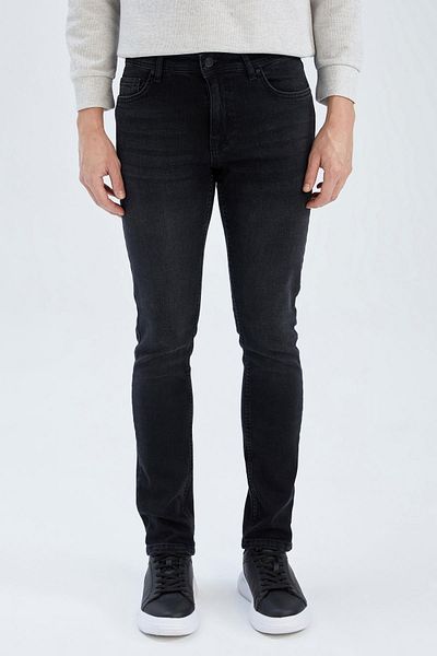 DeFacto Pedro Slim Fit Στενή Εφαρμογή Κανονική μέση με στενό πόδι Jean παντελόνι R8788az23sp