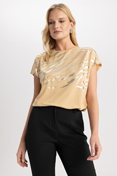 DeFacto Παραδοσιακό κοντομάνικο μπλουζάκι με λαιμόκοψη Zebra Print Z6451az23sp