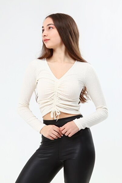 Miss Murem White U-neck Gathered Blouse