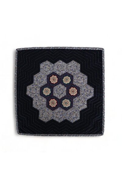 Hedea غطاء وسادة بتصميم مصنوع يدويًا من الدانتيل والنسيج