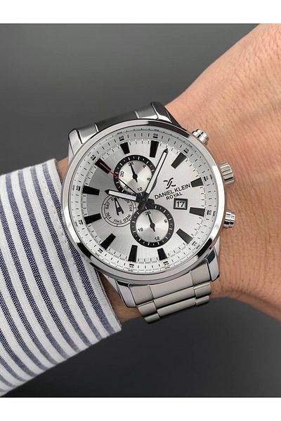 Daniel Klein Quartz Wristwatch Silver Color 3 Atm Water Resistance