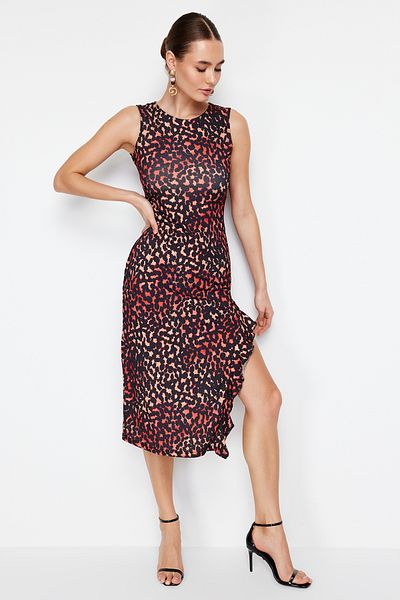 Trendyol Collection Flexibilní pletené Maxi tužkové šaty – vícebarevné, zvířecí/leopardí potisk, padnoucí na tělo TWOSS24EL00584