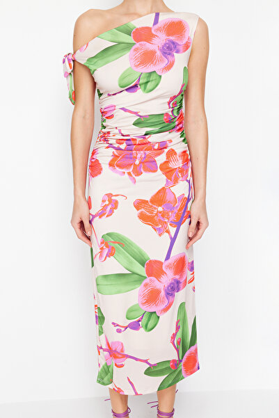 Trendyol Collection Limitovaná edice vícebarevných pletených maxi elastických tužkových šatů s květinovým potiskem TWOSS24EL00563