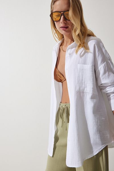 Happiness İstanbul Weißes Oversize-Musselin-Shirt mit Taschen für Damen MX00150