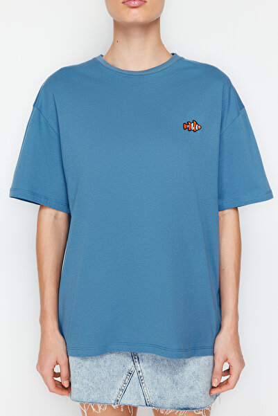 Trendyol Collection Πλεκτό T-shirt Indigo 100% βαμβάκι Oversize/Wide Fit Crew Neck TWOSS24TS00102
