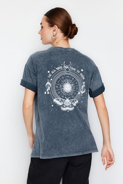 Trendyol Collection Anthracite Boyfriend Crew Neck T-Shirt - 100% Cotton, Back Print, Pale Effect TWOSS23TS00111