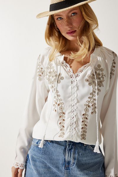 Happiness İstanbul Ecrufarbene bestickte Strickbluse für Damen ES00149