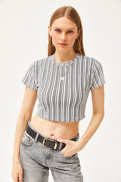 Olalook Women's Striped Ecru Crop Knitted Crepe Blouse BLZ-19002530