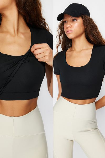 Trendyol Collection Czarny, dwuwarstwowy, sportowy top/bluzka z dzianiny z wkładką wewnątrz biustonosza sportowego THMSS24BZ00003