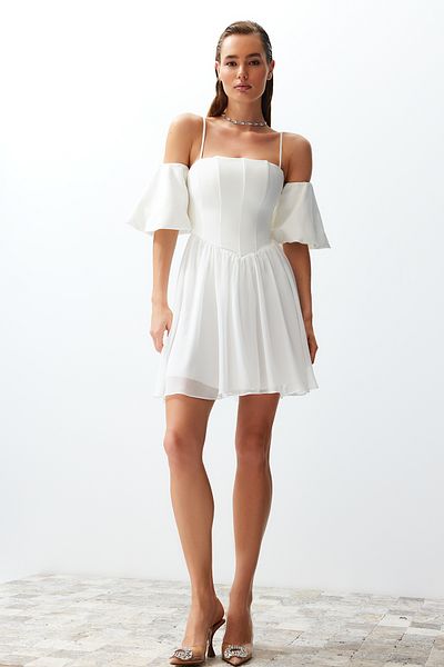Trendyol Collection Weißes Brautkorsett, kurzes Hochzeitskleid TPRSS24EL00116