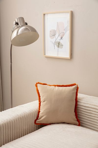 SWITA CAZ KIRLENT 43X43 CU FRANJURI BEJ