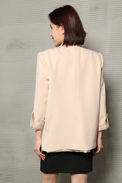 GİYSA Women's Gold Buttoned Sleeve Fold Detailed Blazer Jacket