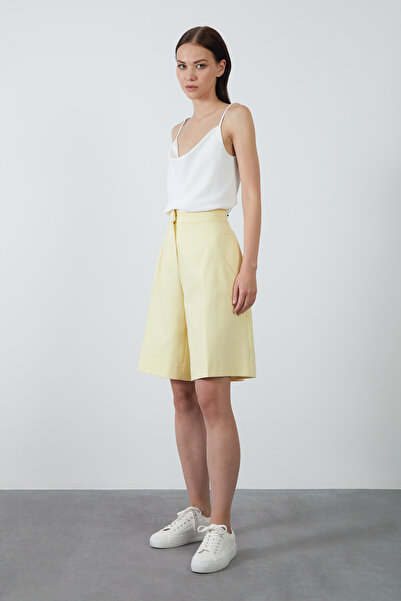 GİZİA Cep Detaylı Sarı Bol Paça Şort