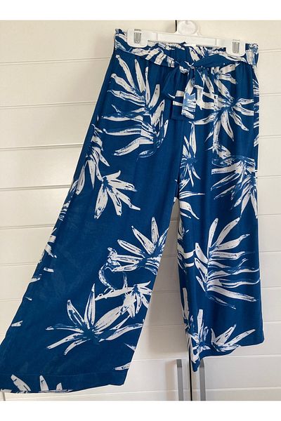 Maya Collection Girl's 3/4 Length Cotton Fabric Summer Trousers