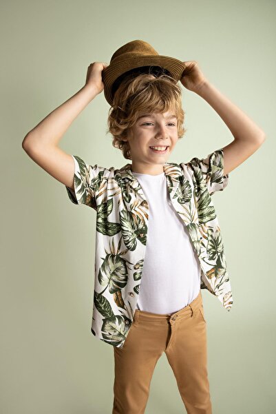DeFacto Boy's Oversize Father's Day Viscose Short Sleeve Shirt Z3154a623hs
