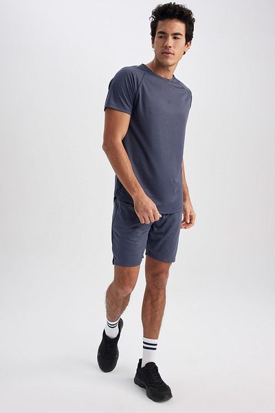 DeFacto Εφαρμογή Slim Fit Slim Fit σορτς για αθλητή - V3030az23sp