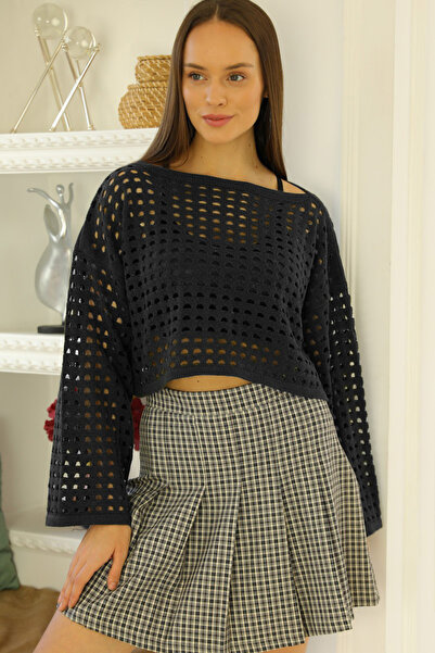 etriko Ajurlu Uzun Kollu Madonna Yaka Crop Triko Kazak