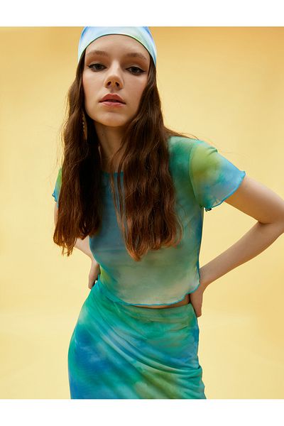 Koton Crop-T-Shirt im Batik-Look