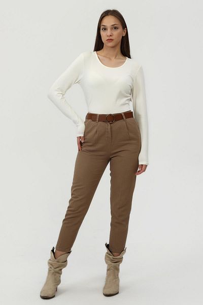 Miss Murem Ams Basic Blouse-ecru