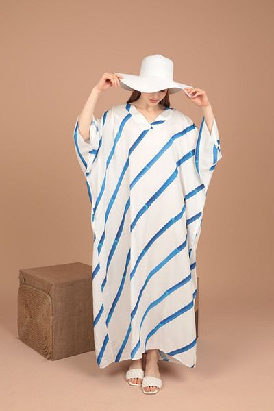 RICHMOST Back Parrot Pattern V-neck Viscose Fabric Wide Sleeve Loose Women's Dress Saks Summer / Spring