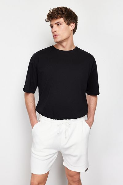Trendyol Collection Šortky ze 100% bavlny s texturou Ecru – pravidelný střih TMNSS24SR00022