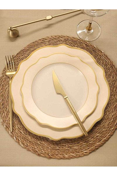 The Mia Jaswely Serving Plate Cream 27 cm