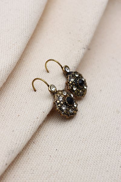 Süspüs Accessories Black Color Stone Detailed Authentic Earrings