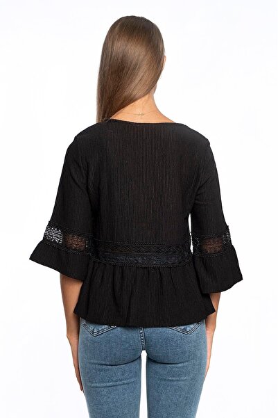 Miss Murem Flounced Sleeve Lace Blouse-black