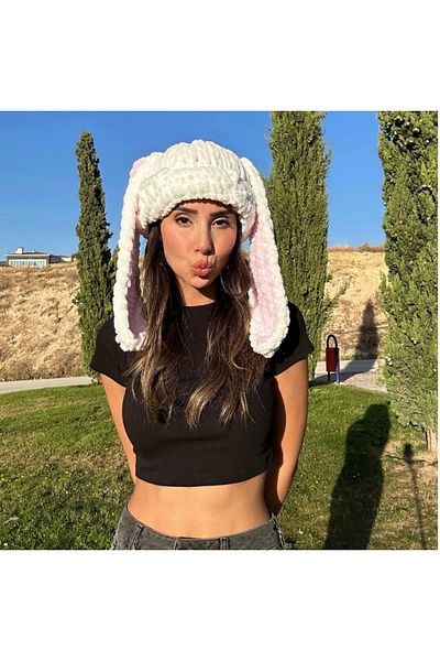 ALARA REYHAN Handmade Plush Knitted - Rabbit Ear Beanie