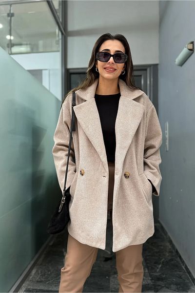 Flow Button Detailed Coat